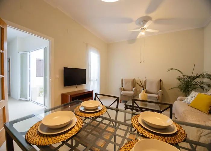 Encantadora Casa En Barrio De Triana